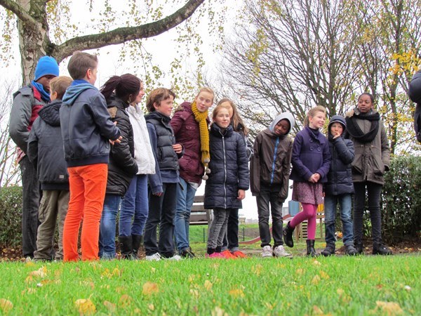 Catechesebijeenkomst 1 van de vormelingen 2016 van zondag 29 november 2015 van de Sint-Anna-ten-Drieënparochie, Antwerpen Linkeroever